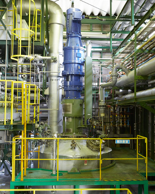 Hastelloy reactor (15,000L)